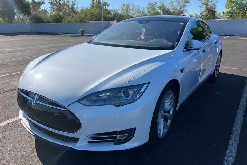 2016 Tesla Model S 70D photo 1