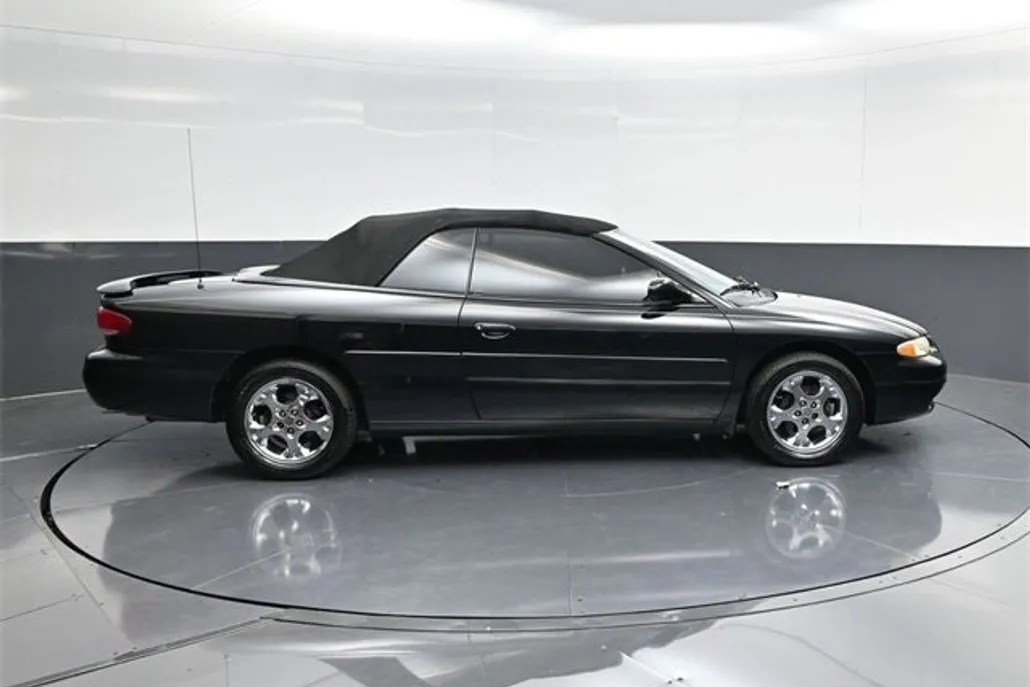 2000 Chrysler Sebring photo 1