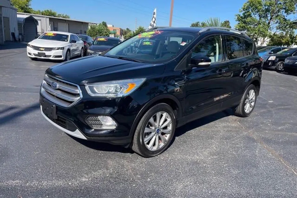 2017 Ford Escape Titanium photo 1