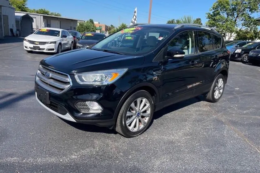 2017 Ford Escape Titanium photo 1