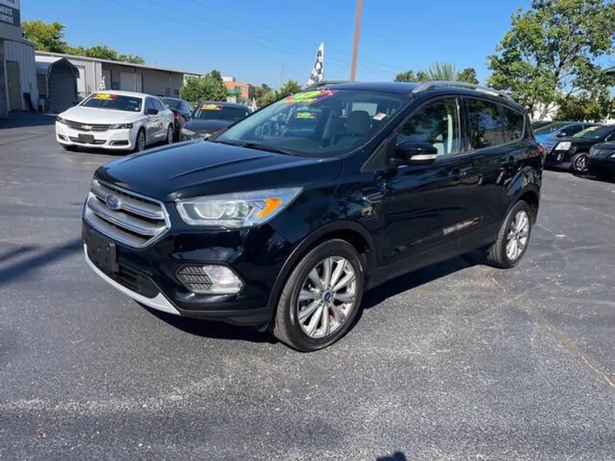 2017 Ford Escape Titanium photo 1