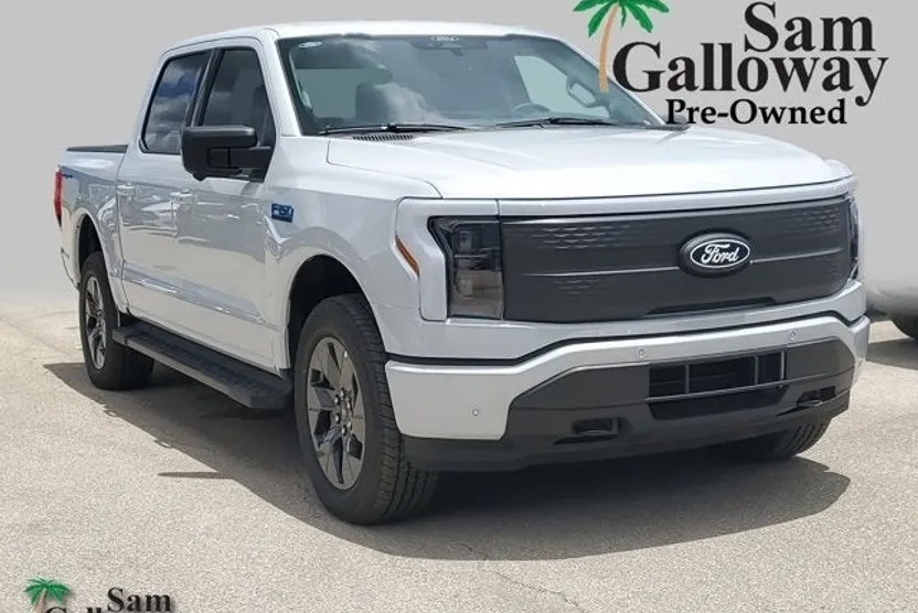 2025 Ford F-150 Lightning photo 1