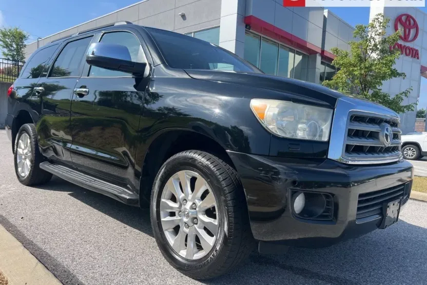 2013 Toyota Sequoia Platinum photo 1