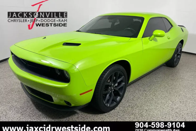 2023 Dodge Challenger SXT photo 1