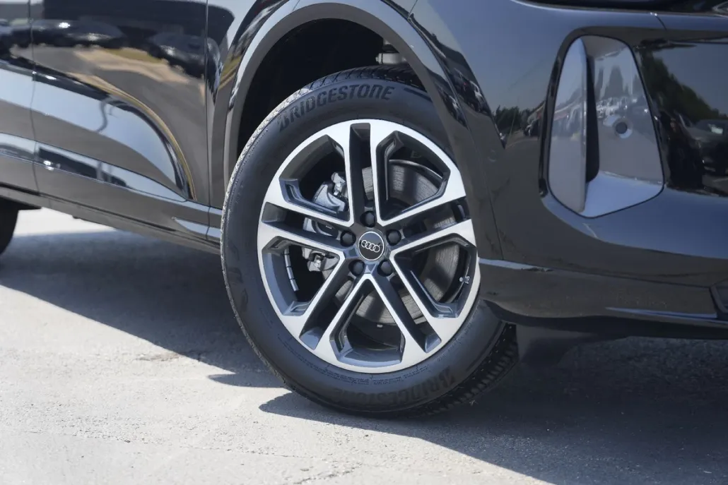2025 Audi Q5 2.0T Premium photo 1