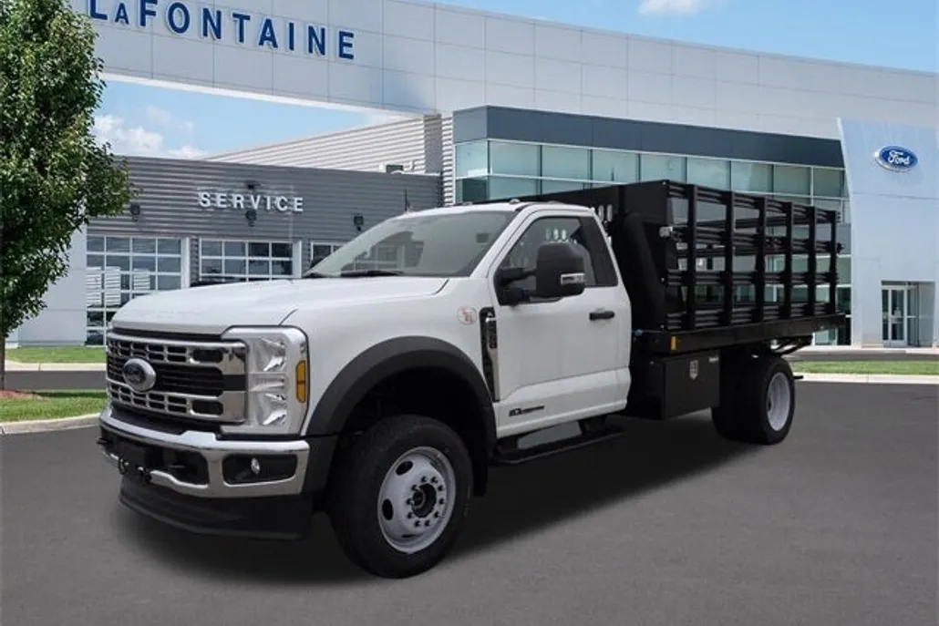 2024 Ford F-550 photo 1