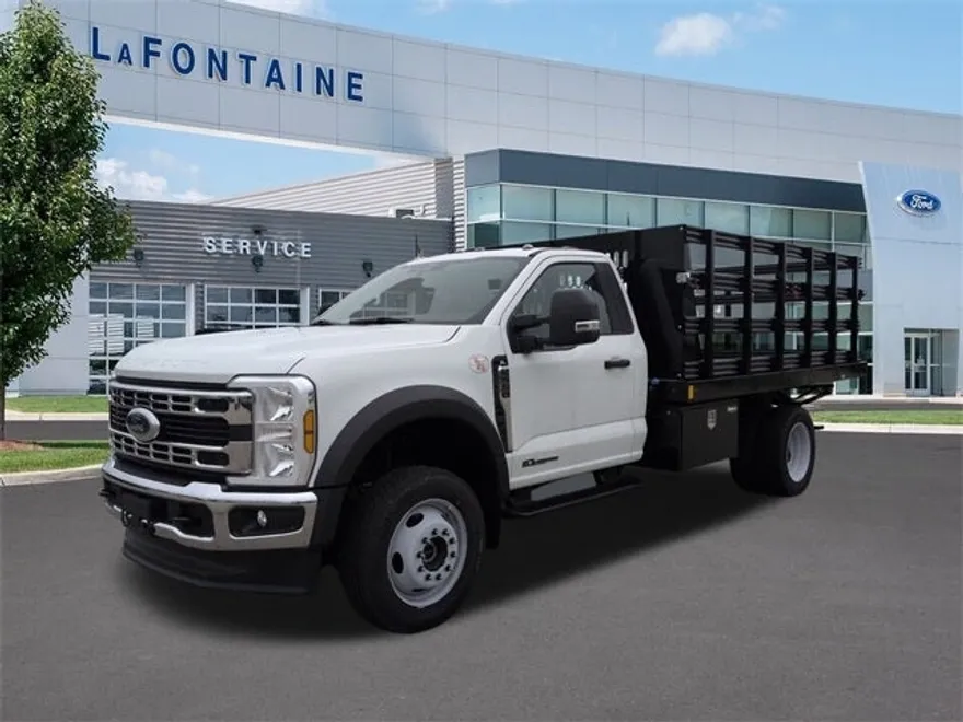 2024 Ford F-550 photo 1