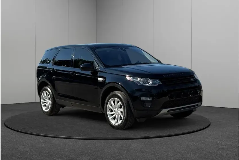 2018 Land Rover Discovery Sport HSE photo 1