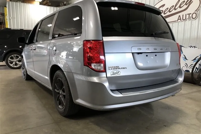 2019 Dodge Grand Caravan GT photo 1