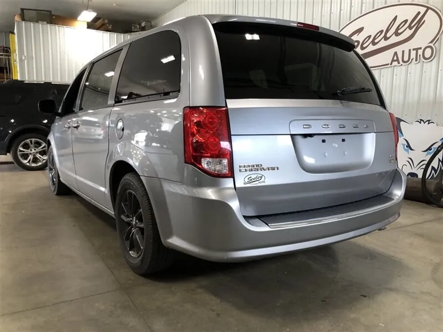 2019 Dodge Grand Caravan GT photo 1