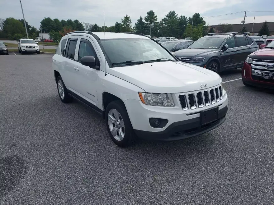 2012 Jeep Compass Latitude photo 1