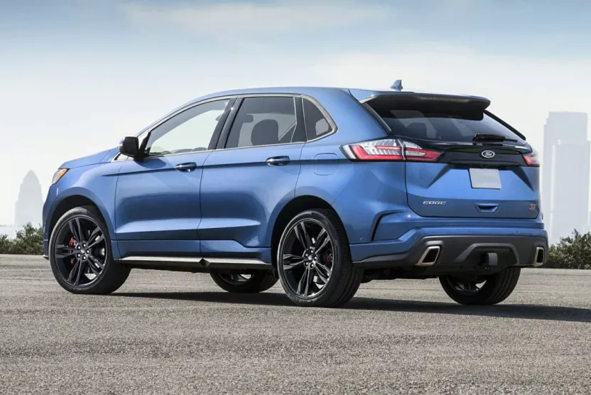 2019 Ford Edge ST photo 1