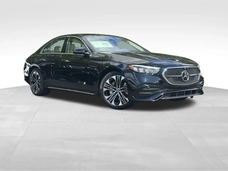 2026 Mercedes Benz E 350 4MATIC Sedan photo 1