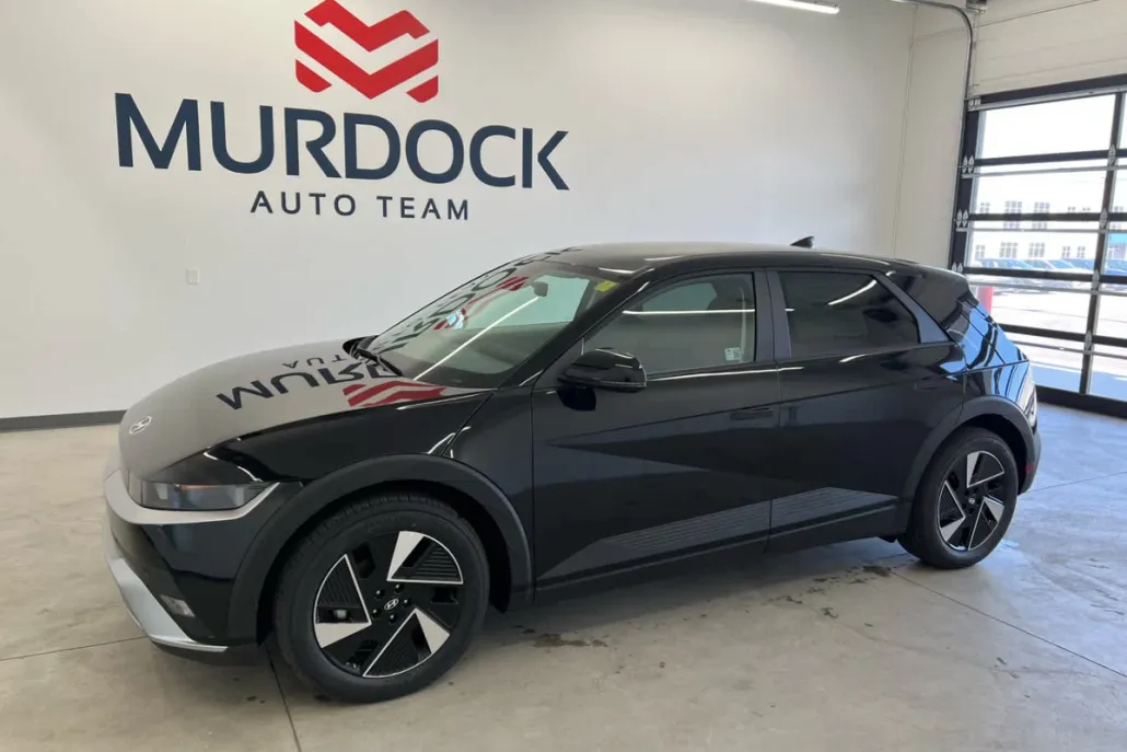 2025 Hyundai Ioniq 5 SE photo 1