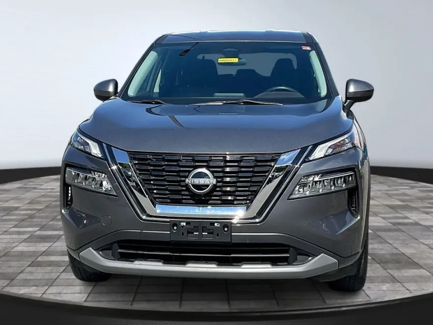 2023 Nissan Rogue SV photo 1