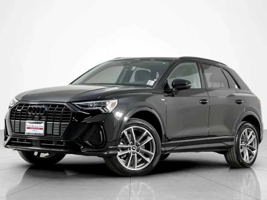 2025 Audi Q3 S line Premium 45 TFSI photo 1
