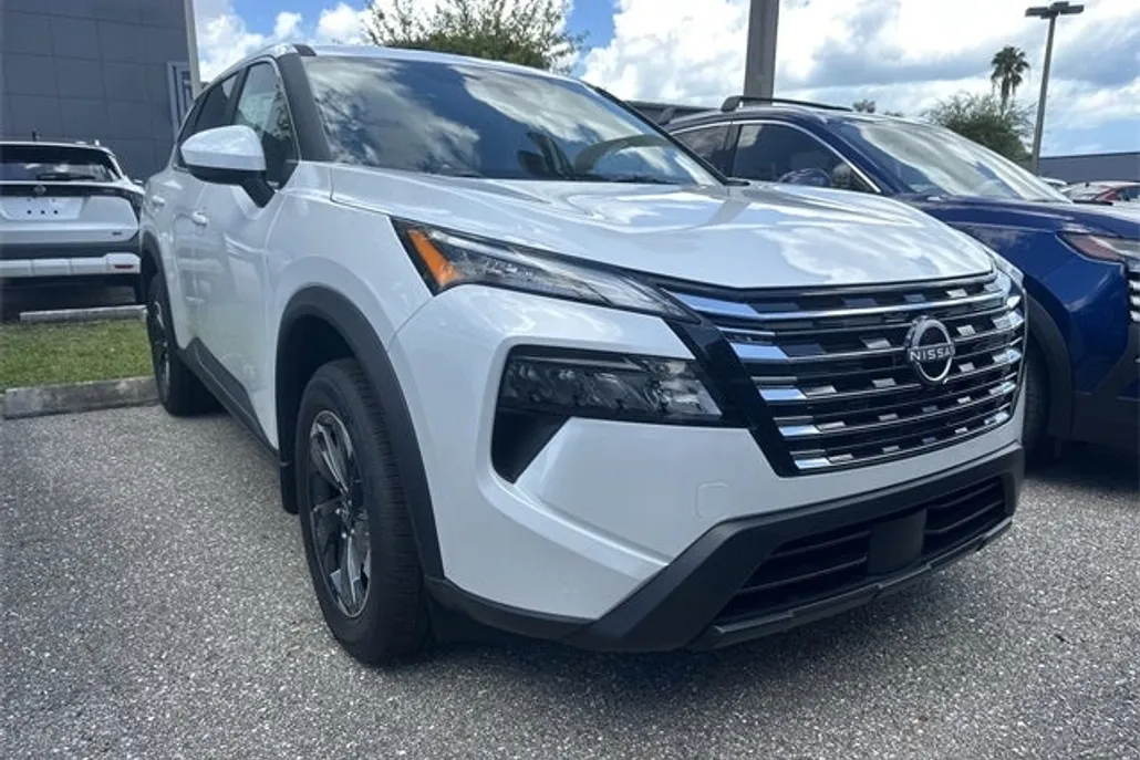 2026 Nissan Rogue SV photo 1