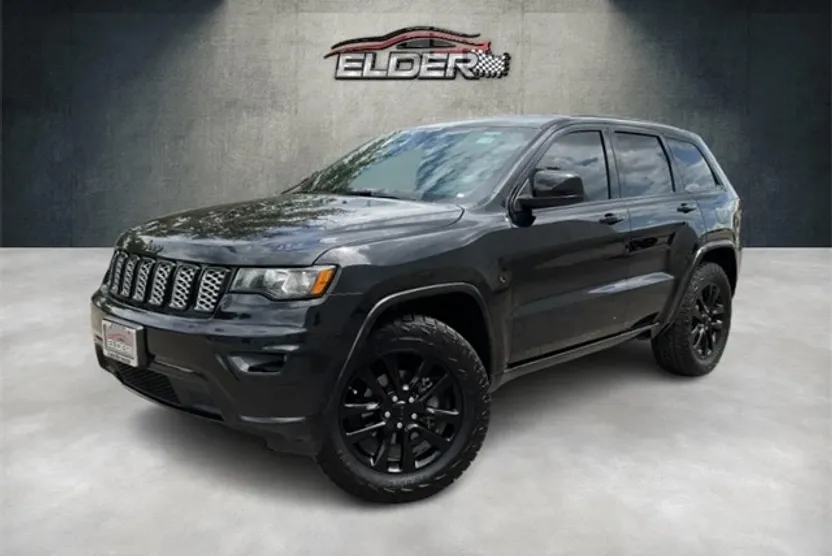 2018 Jeep Grand Cherokee Altitude photo 1