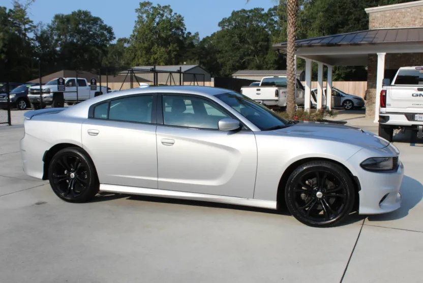 2021 Dodge Charger R/T photo 1
