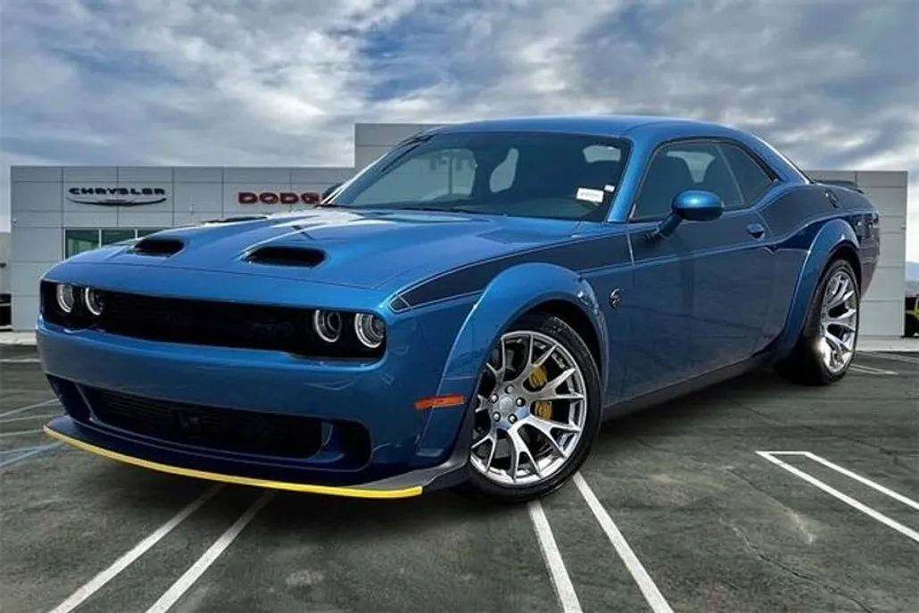 2023 Dodge Challenger SRT8 Hellcat Widebody photo 1