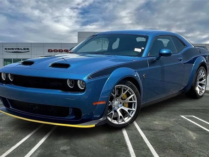 2023 Dodge Challenger SRT8 Hellcat Widebody photo 1