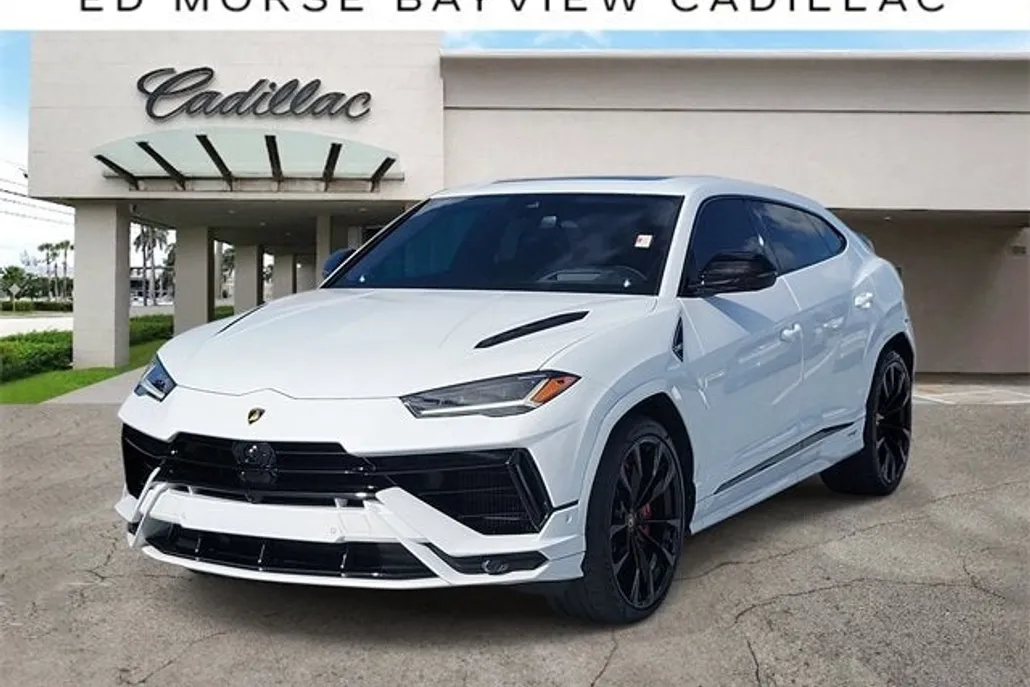 2024 Lamborghini Urus S photo 1