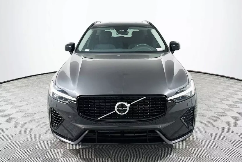 2024 Volvo XC60 Recharge T8 Plus photo 1
