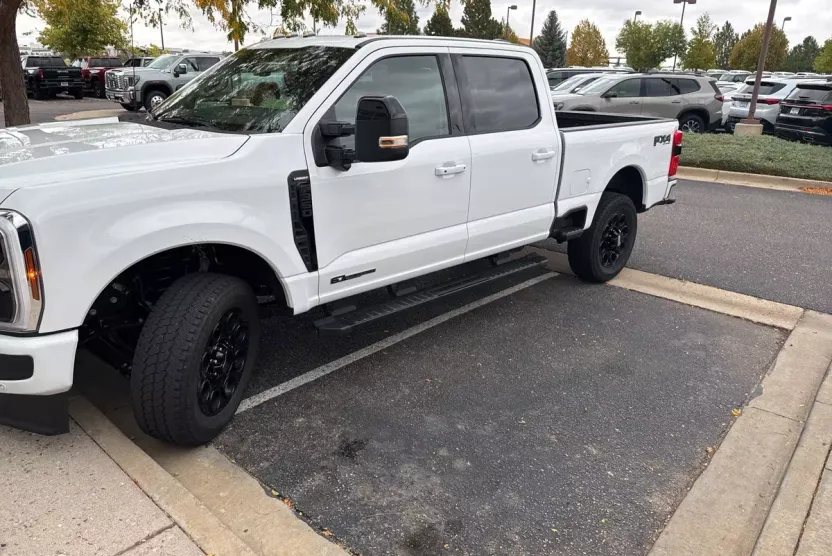 2025 Ford F-350 photo 1