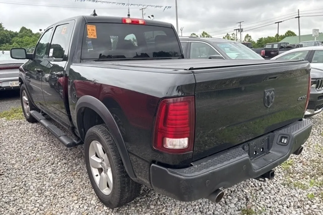 2022 Ram 1500 Classic Warlock photo 1
