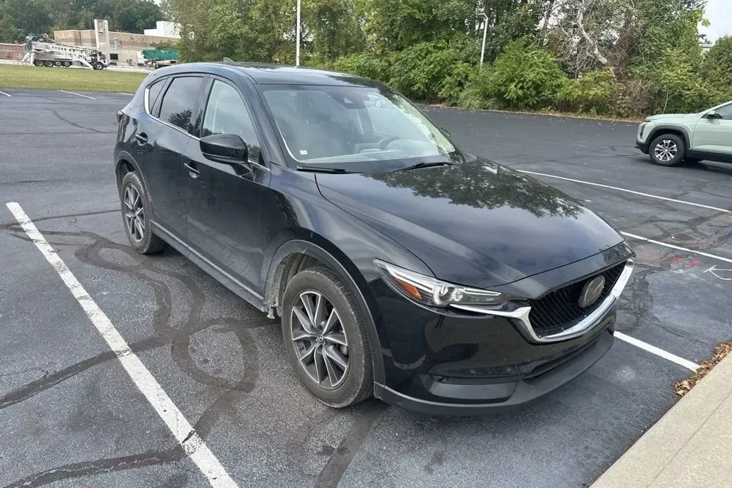 2018 Mazda CX-5 Grand Touring photo 1