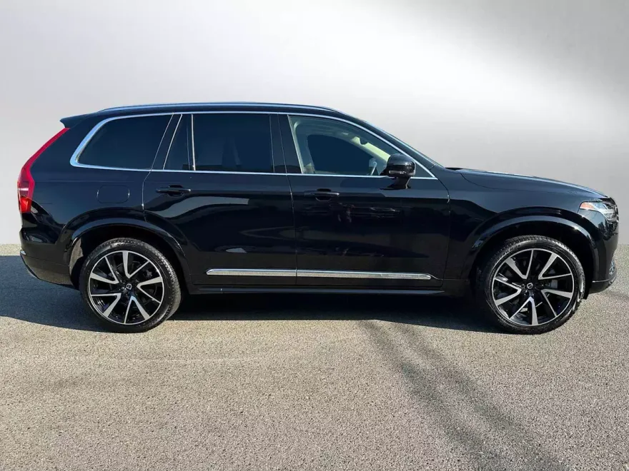 2022 Volvo XC90 Recharge Inscription Expression photo 1