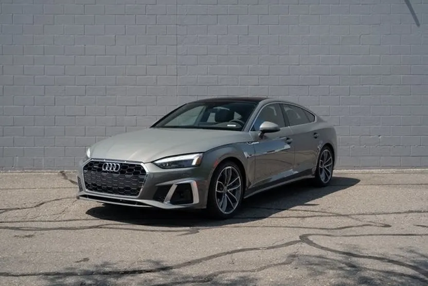 2023 Audi A5 45 S line Premium Plus Quattro photo 1