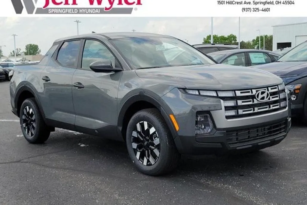 2025 Hyundai Santa Cruz SE photo 1