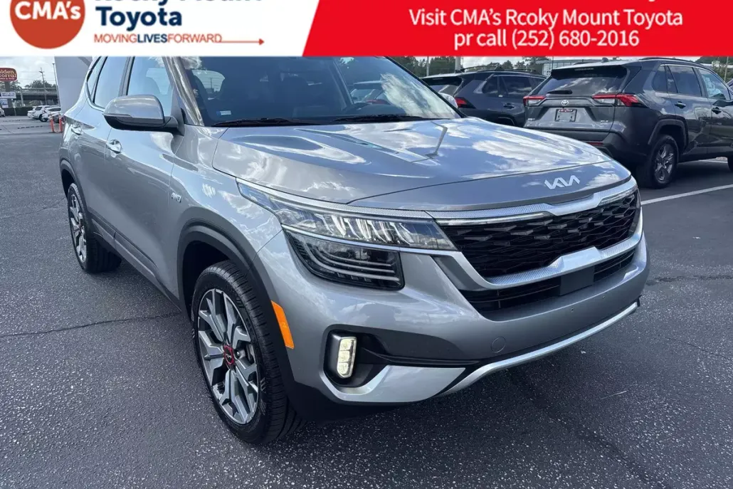 2023 Kia Seltos SX photo 1
