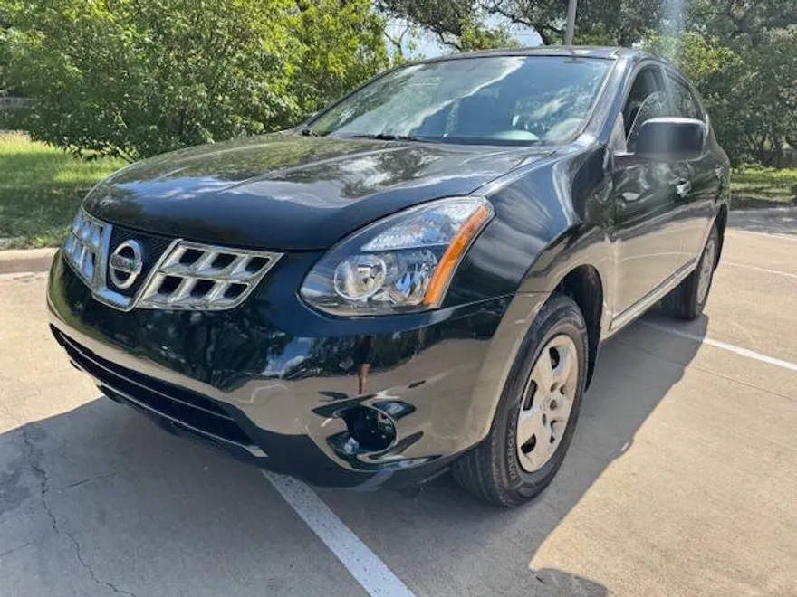 2012 Nissan Rogue S photo 1