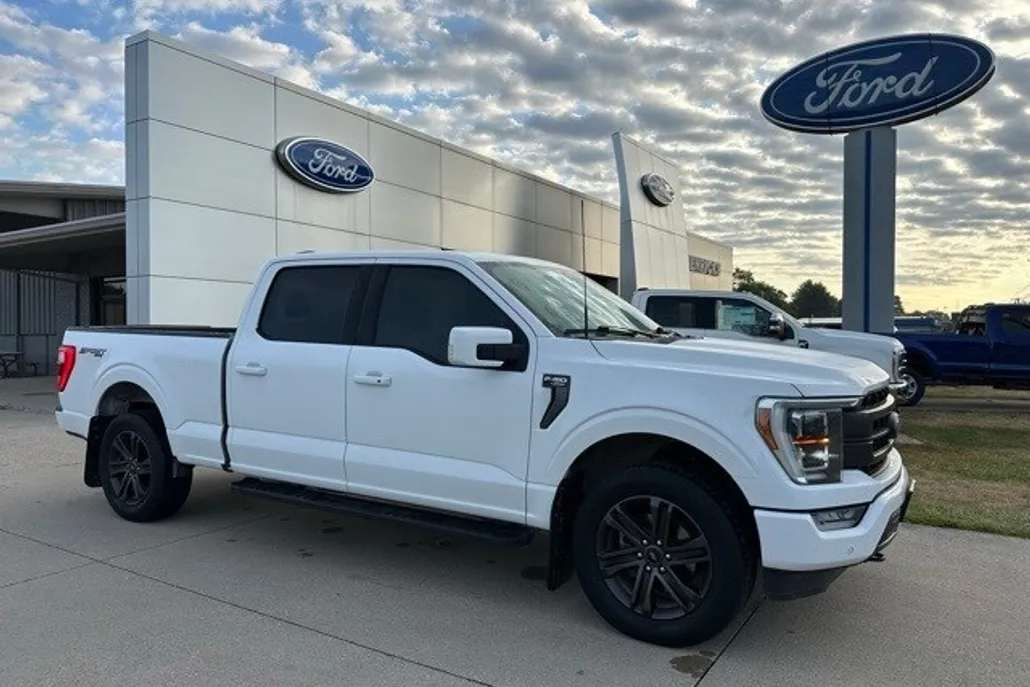 2022 Ford F-150 Lariat photo 1