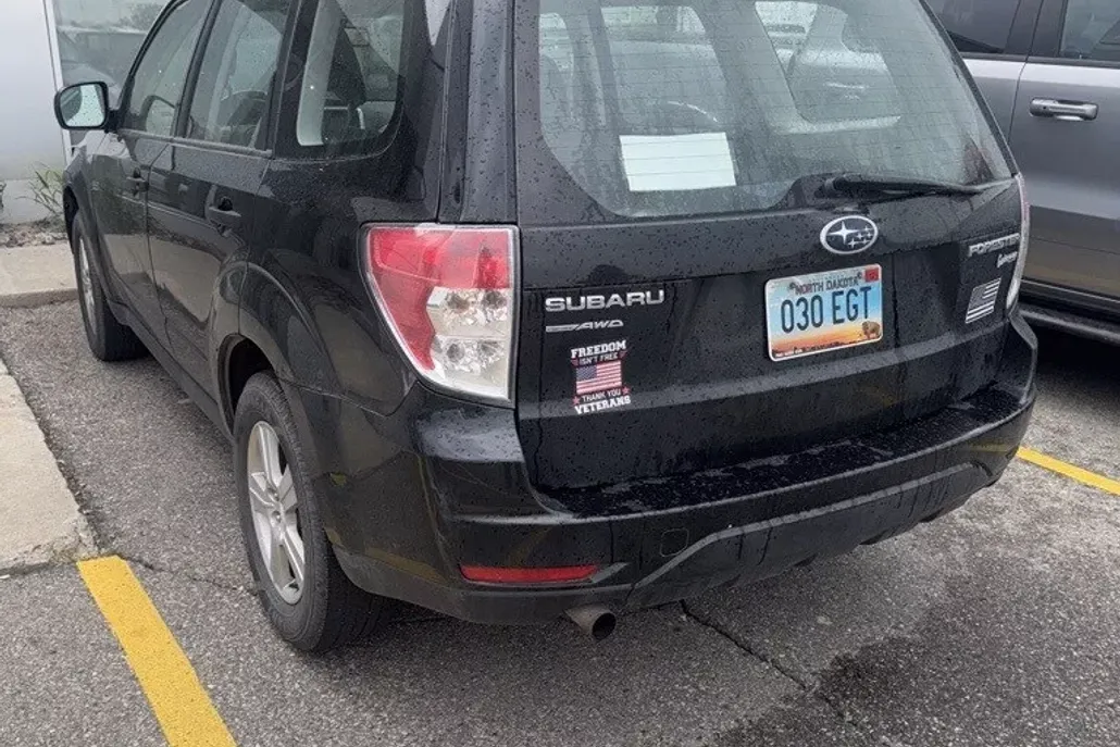 2011 Subaru Forester 2.5X photo 1