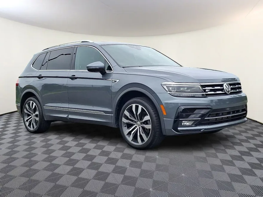 2020 Volkswagen Tiguan SEL Premium R-Line photo 1