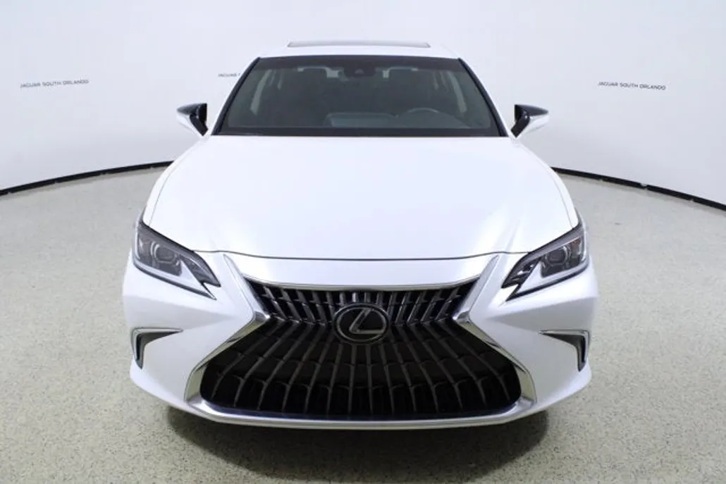 2022 Lexus ES 350 photo 1