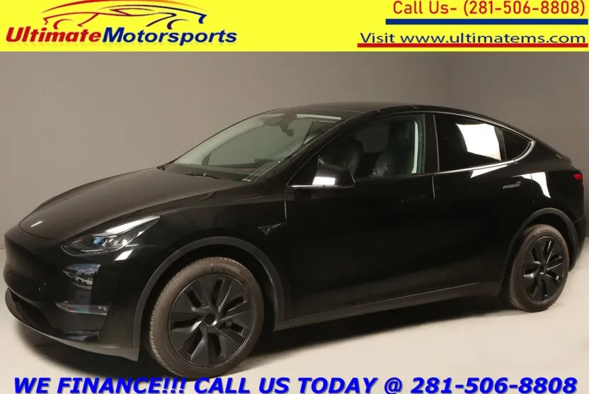 2025 Tesla Model Y Long Range photo 1