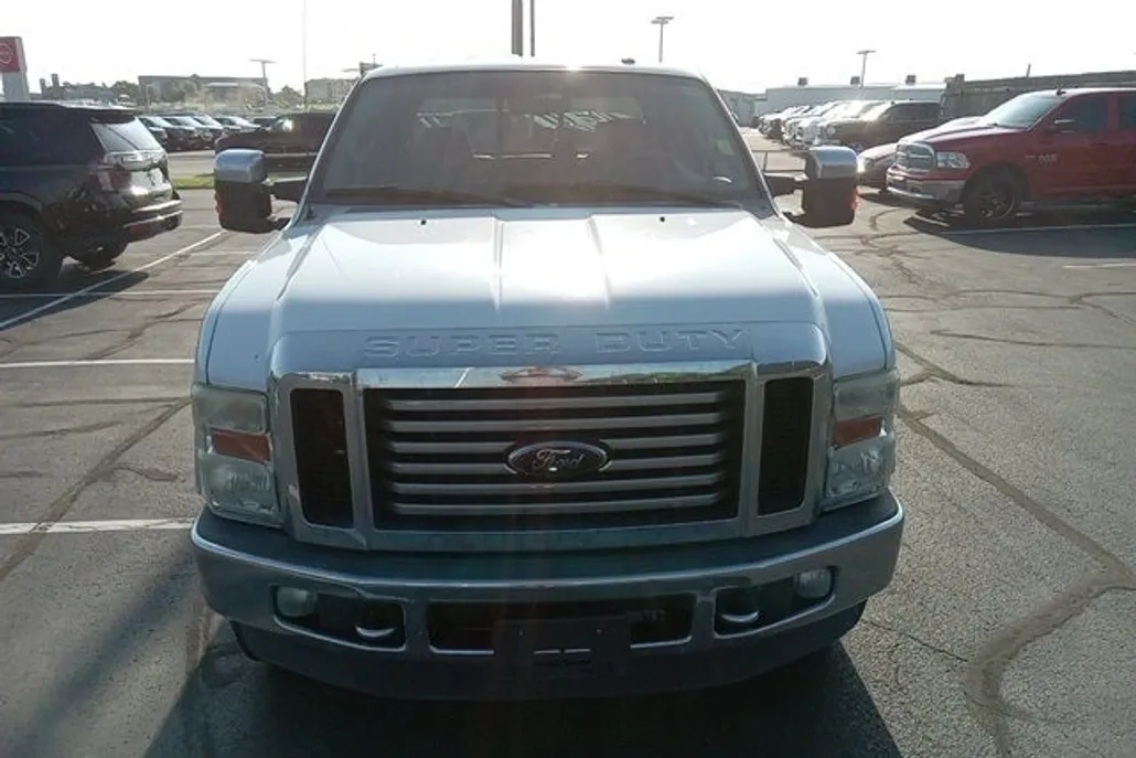 2010 Ford F-250 photo 1