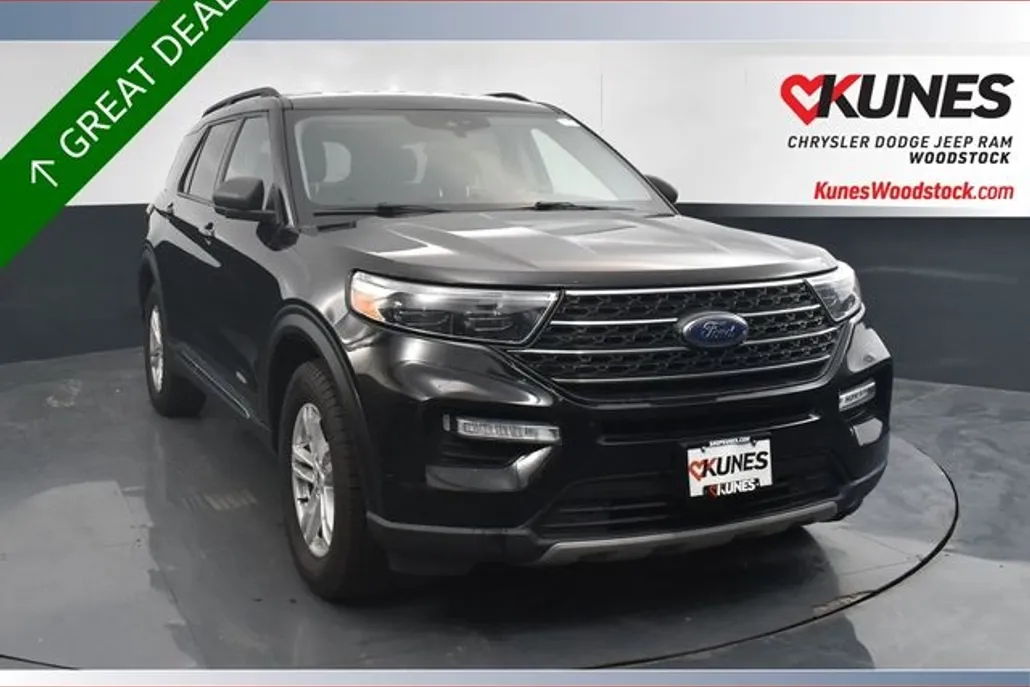 2022 Ford Explorer XLT photo 1