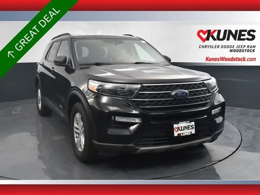 2022 Ford Explorer XLT photo 1