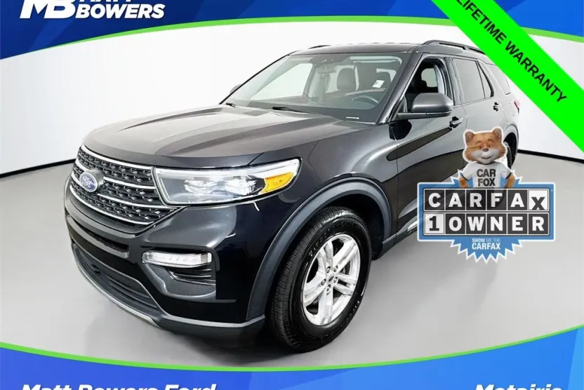 2023 Ford Explorer XLT photo 1