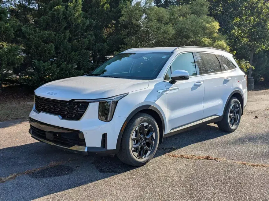 2026 Kia Sorento S photo 1