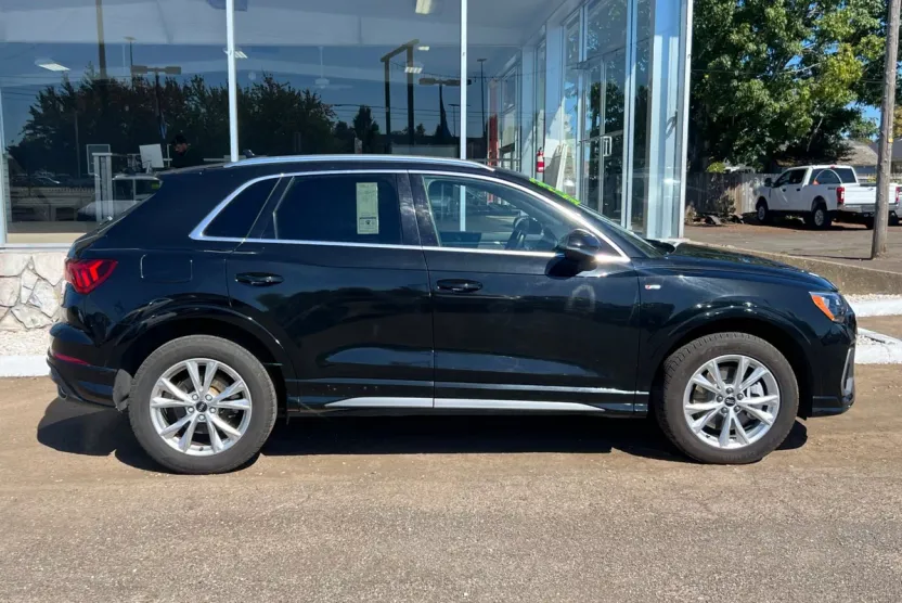 2022 Audi Q3 Premium S line photo 1