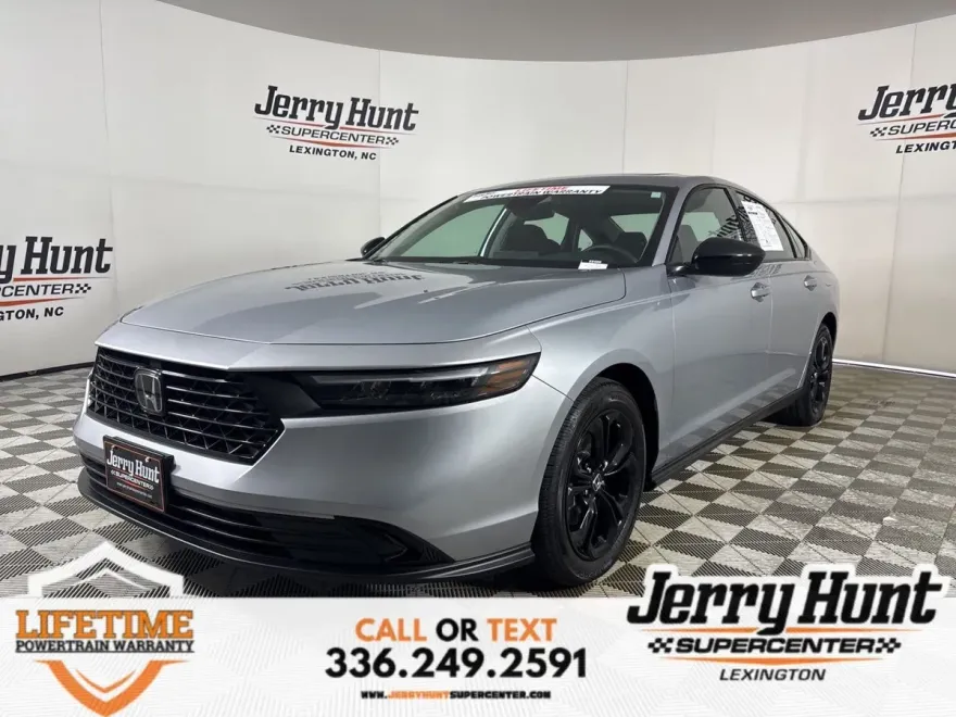 2025 Honda Accord SE photo 1