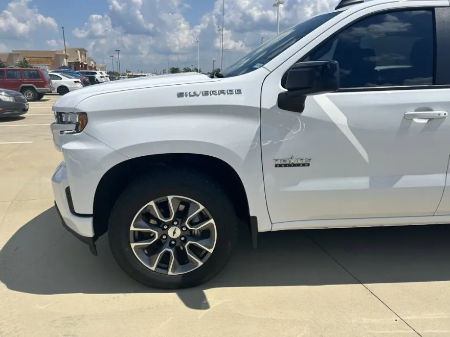 2021 Chevrolet Silverado 1500 RST photo 1