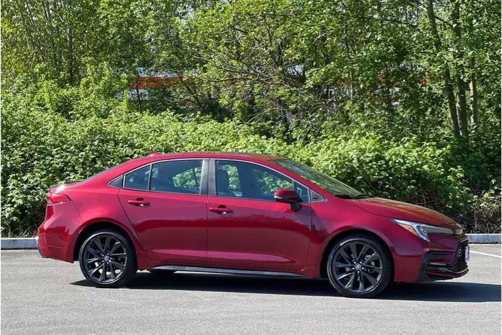2023 Toyota Corolla XSE photo 1