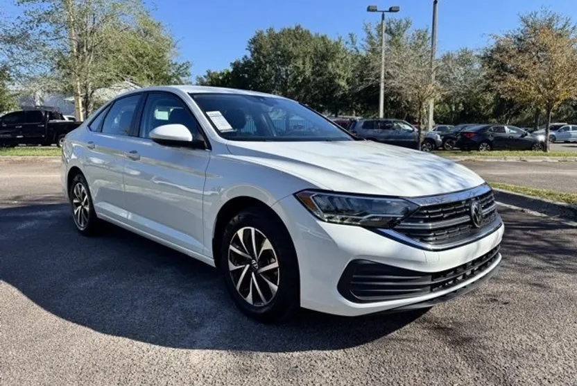 2024 Volkswagen Jetta S photo 1